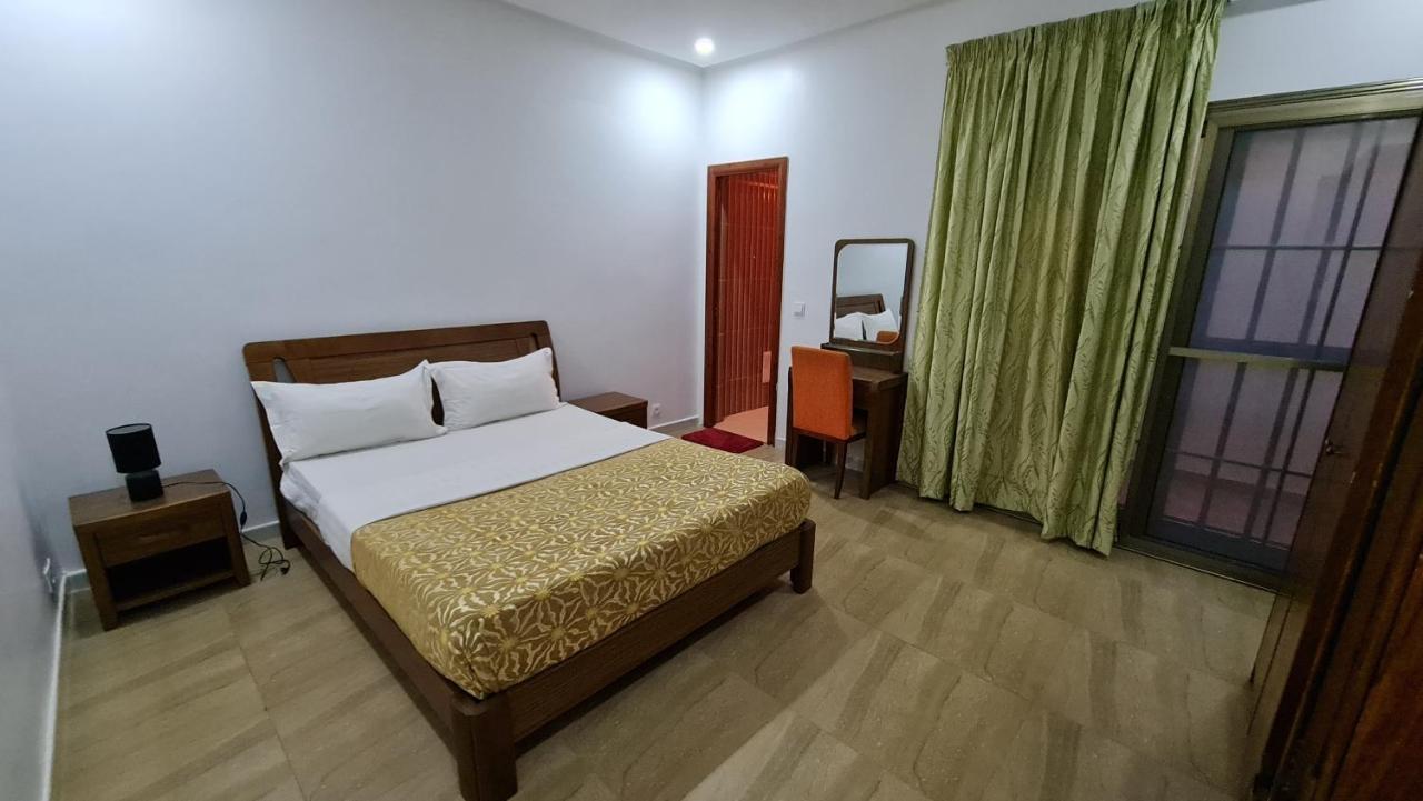 Oasis, Seaside Aparthotel Dakar Exterior photo