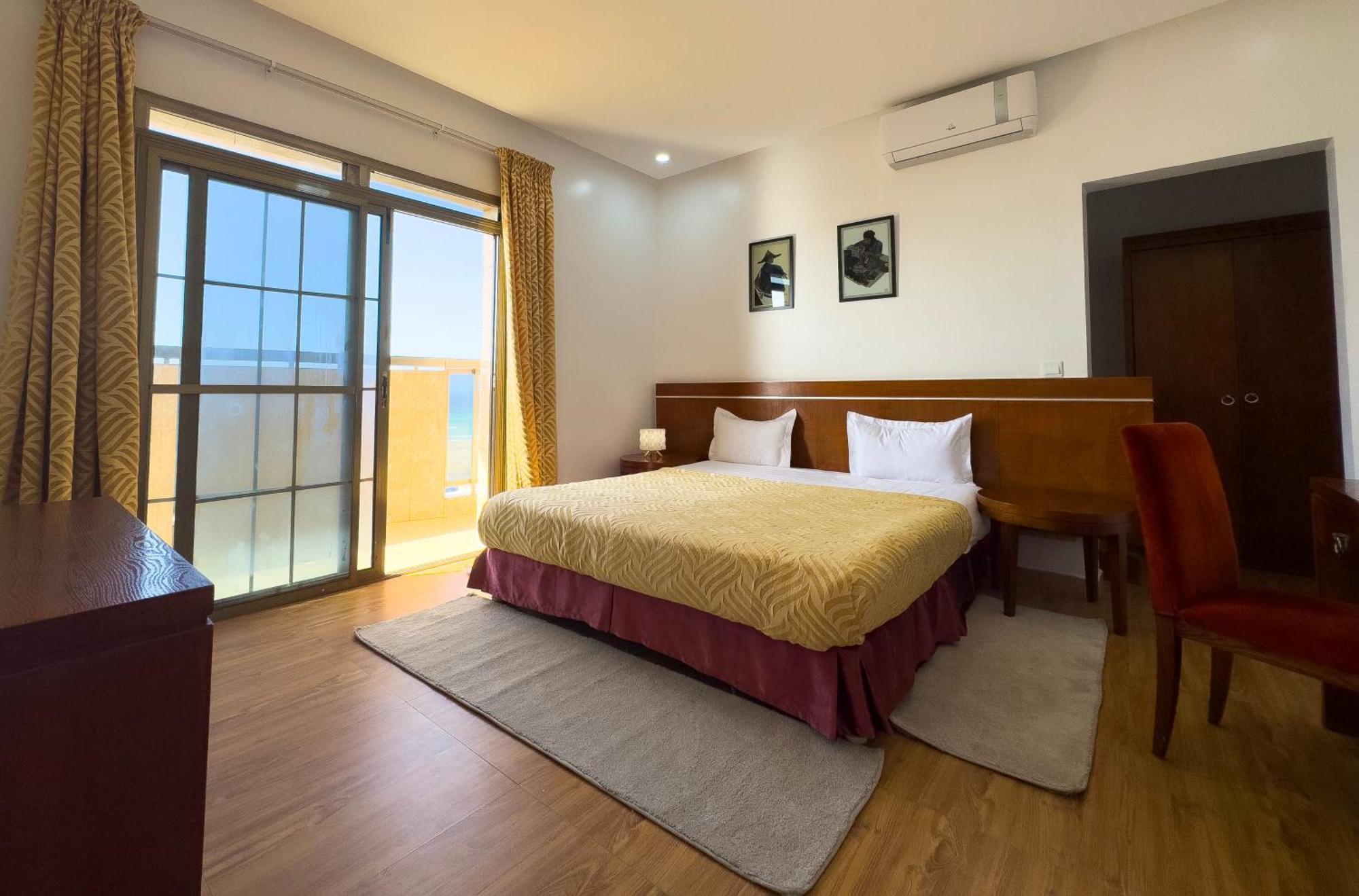 Oasis, Seaside Aparthotel Dakar Exterior photo